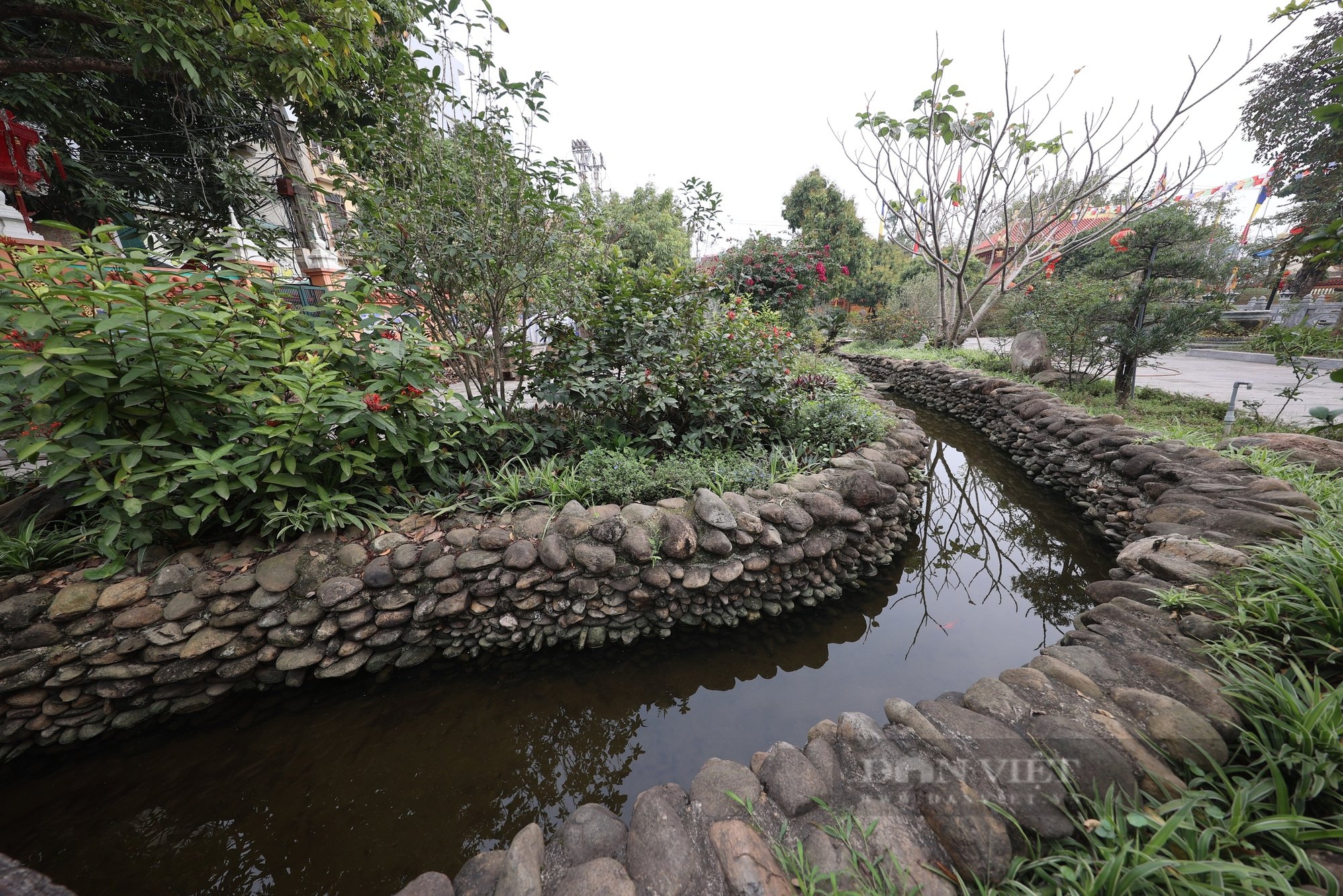 Cuối tuần, ghé thăm ngôi chùa Tây Tạng độc nhất tại Hà Nội - Ảnh 21.