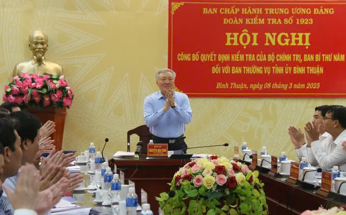 Bộ Chính trị làm việc với Ban Thường vụ Tỉnh ủy Bình Thuận - Ảnh 1.