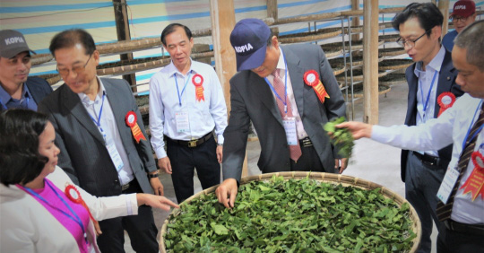 Làng mẫu trồng dâu nuôi tằm