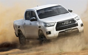 Toyota Hilux GR Sport 2022 chính thức ra mắt, trông nổi bật hơn hẳn