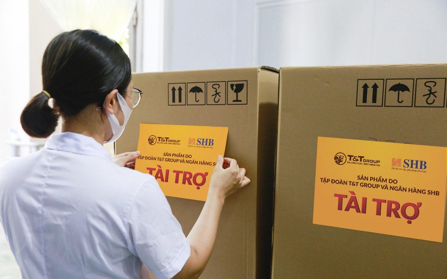 Tập đoàn T&T Group và Ngân hàng SHB hỗ trợ tỉnh Hải Dương 150.000 bộ kit xét nghiệm nhanh trị giá gần 7 tỷ đồng