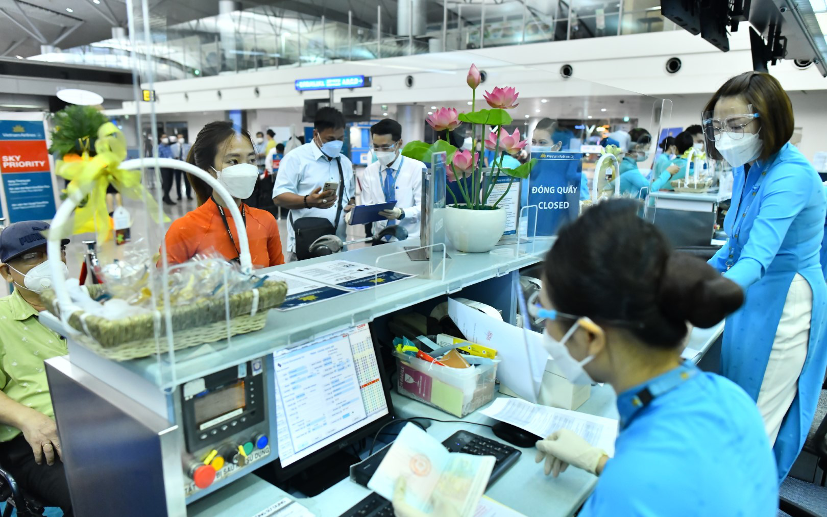 Mở đường bay quốc tế: Không cách ly khách tiêm đủ vaccine