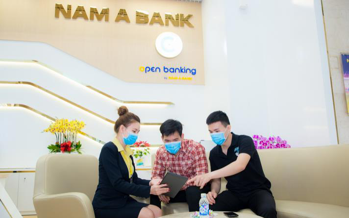 Ngồi nhà giao dịch, nhận "mưa" ưu đãi từ Open Banking