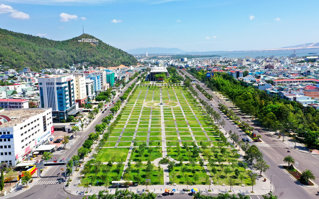 Tổ công tác &quot;đặc biệt&quot; giúp Chủ tịch Bình Định Nguyễn Phi Long gồm những ai?