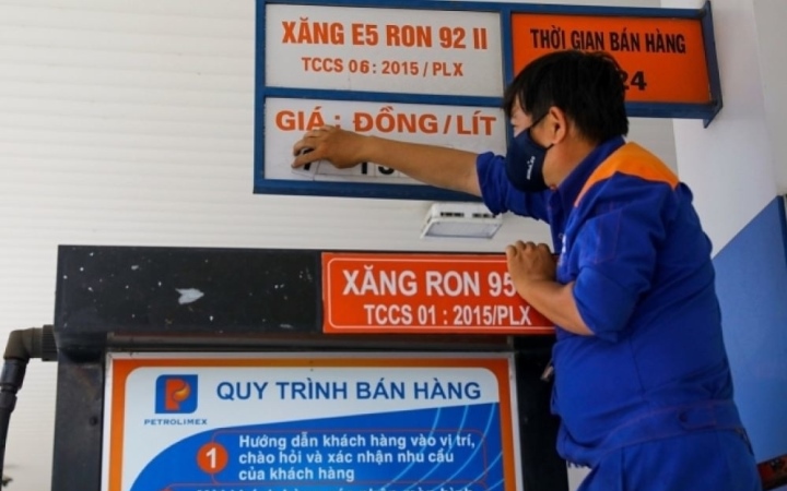 Giá xăng dầu hôm nay 10/10: Giá xăng dầu trong nước ngày mai tăng mạnh?