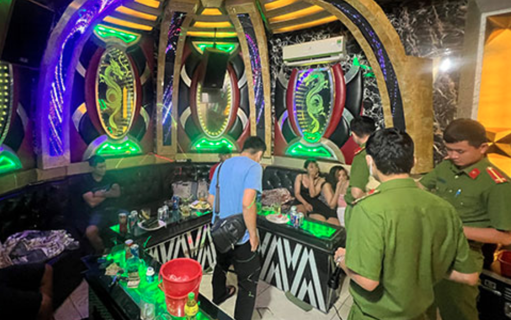 Vụ bán ma túy trong karaoke Luxury Hồng Phúc: Chủ và nhân viên cùng bị khởi tố