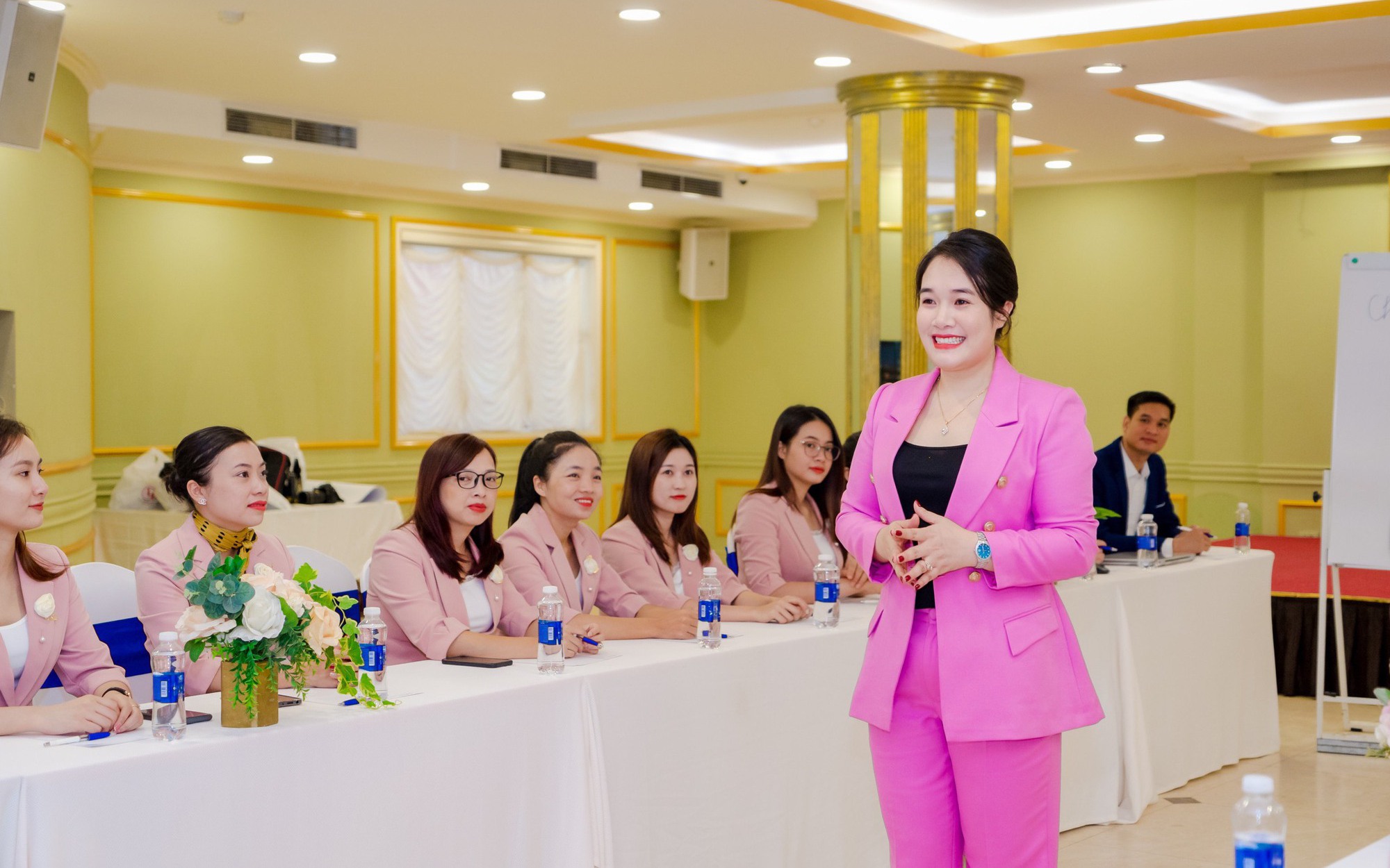  Kỷ niệm ngày 20/10: Làm doanh nhân nữ, sướng hay khổ?
