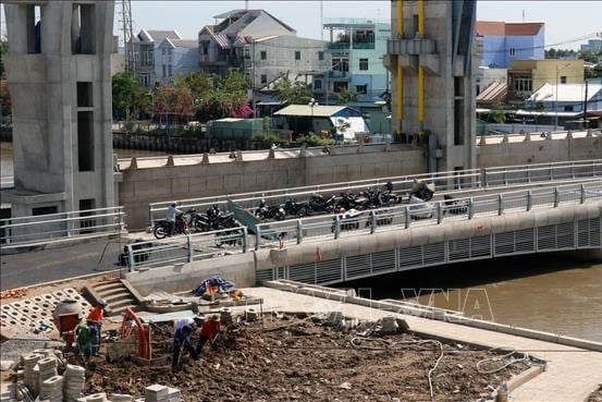 Doanh nghiệp ngành nào hưởng lợi từ đẩy nhanh đầu tư công?