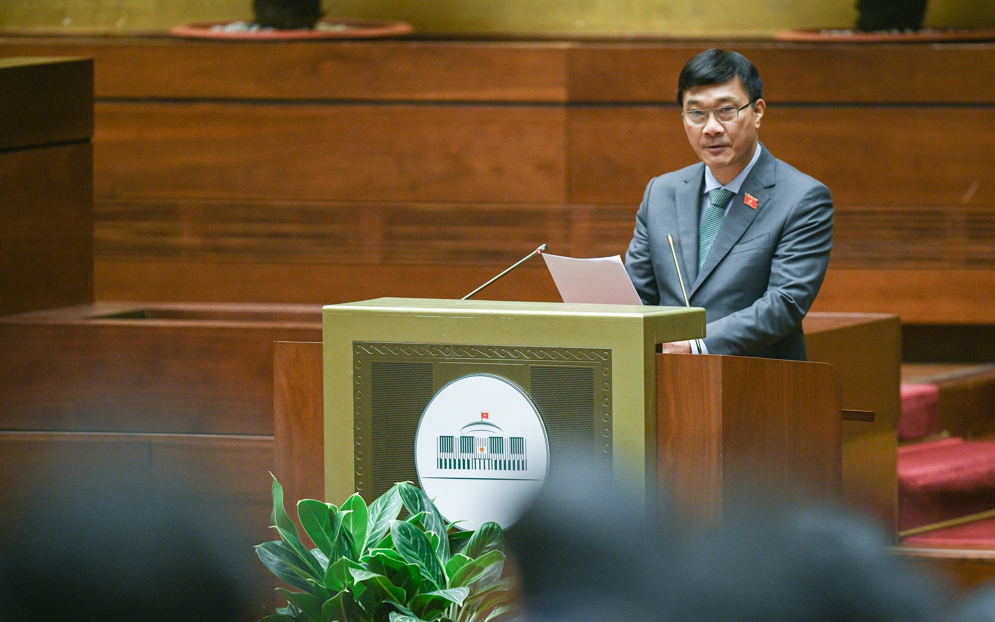 Chốt tăng trưởng GDP năm 2023 khoảng 6,5%, triệt để xử lý các dự án "treo", chậm tiến độ