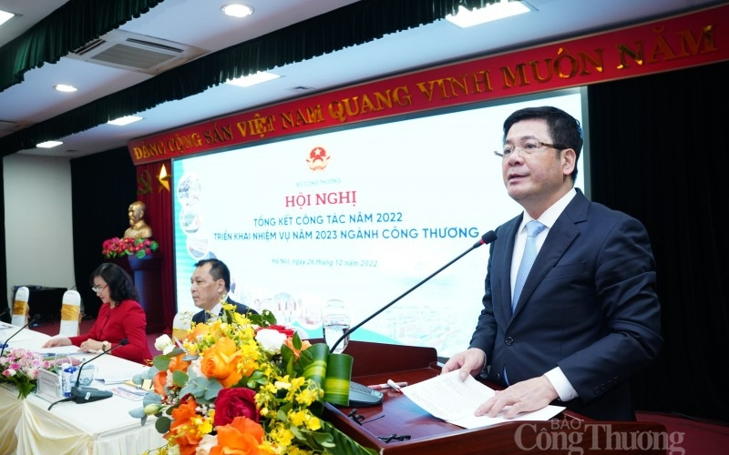Bộ Công Thương: Đã hết cảnh thiếu xăng dầu cục bộ!