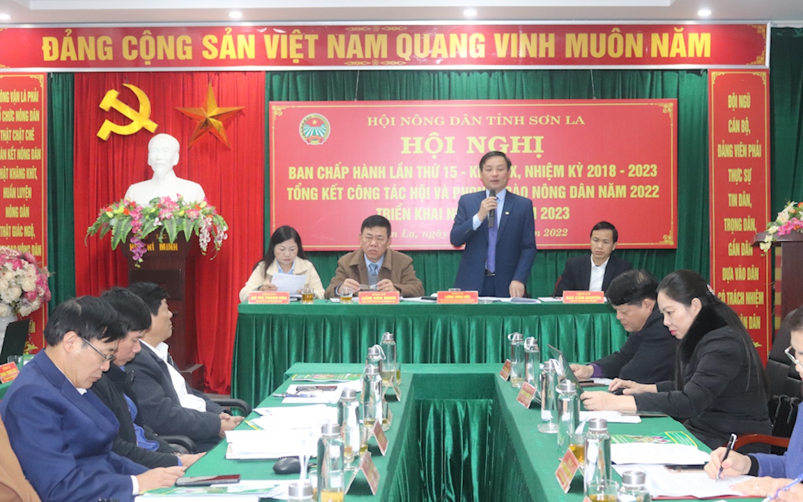 Trên 100.000 hộ đăng ký thi đua danh hiệu hộ nông dân SXKD