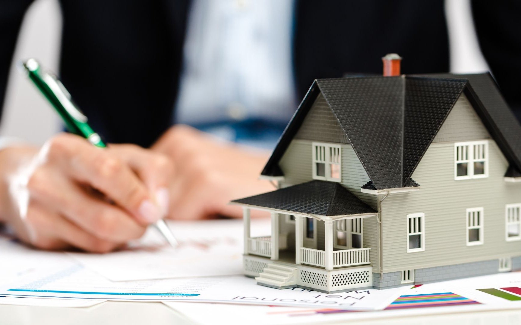 Lập vi bằng đặt cọc mua bán đất hết bao nhiêu tiền?