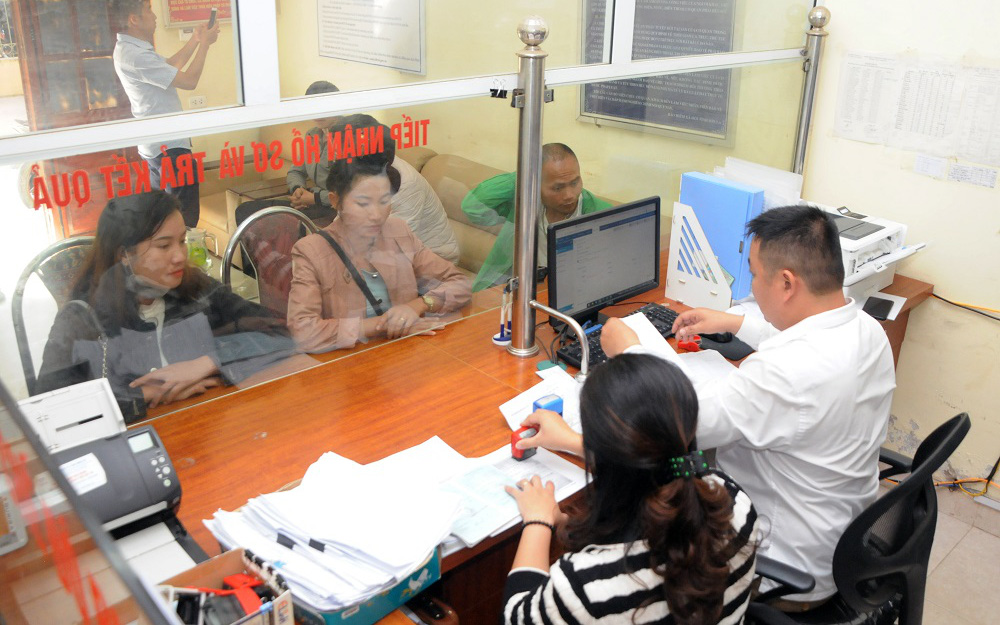 Thí điểm sử dụng CCCD gắn chíp trong khám, chữa bệnh bảo hiểm y tế