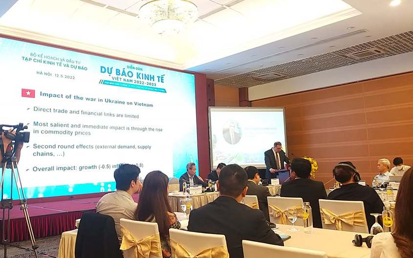 Chuyên gia Quỹ Tiền tệ Quốc tế: Cần hiện đại hóa chính sách tiền tệ và chấm dứt quy định cho phép cơ cấu nợ