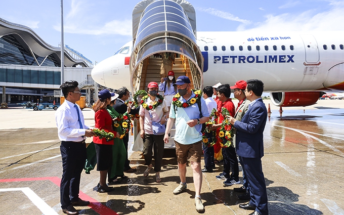 160 du khách Hàn Quốc lần đầu tiên tham quan Nha Trang