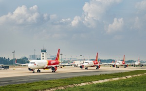 Vietjet tặng 1 năm bay không biên giới cho các cầu thủ đội bóng đá nam và nữ