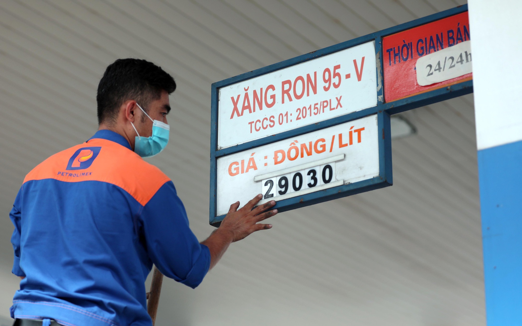 Giá dầu sẽ thoát khỏi vùng đi ngang và sớm thiết lập xu hướng tăng mới?