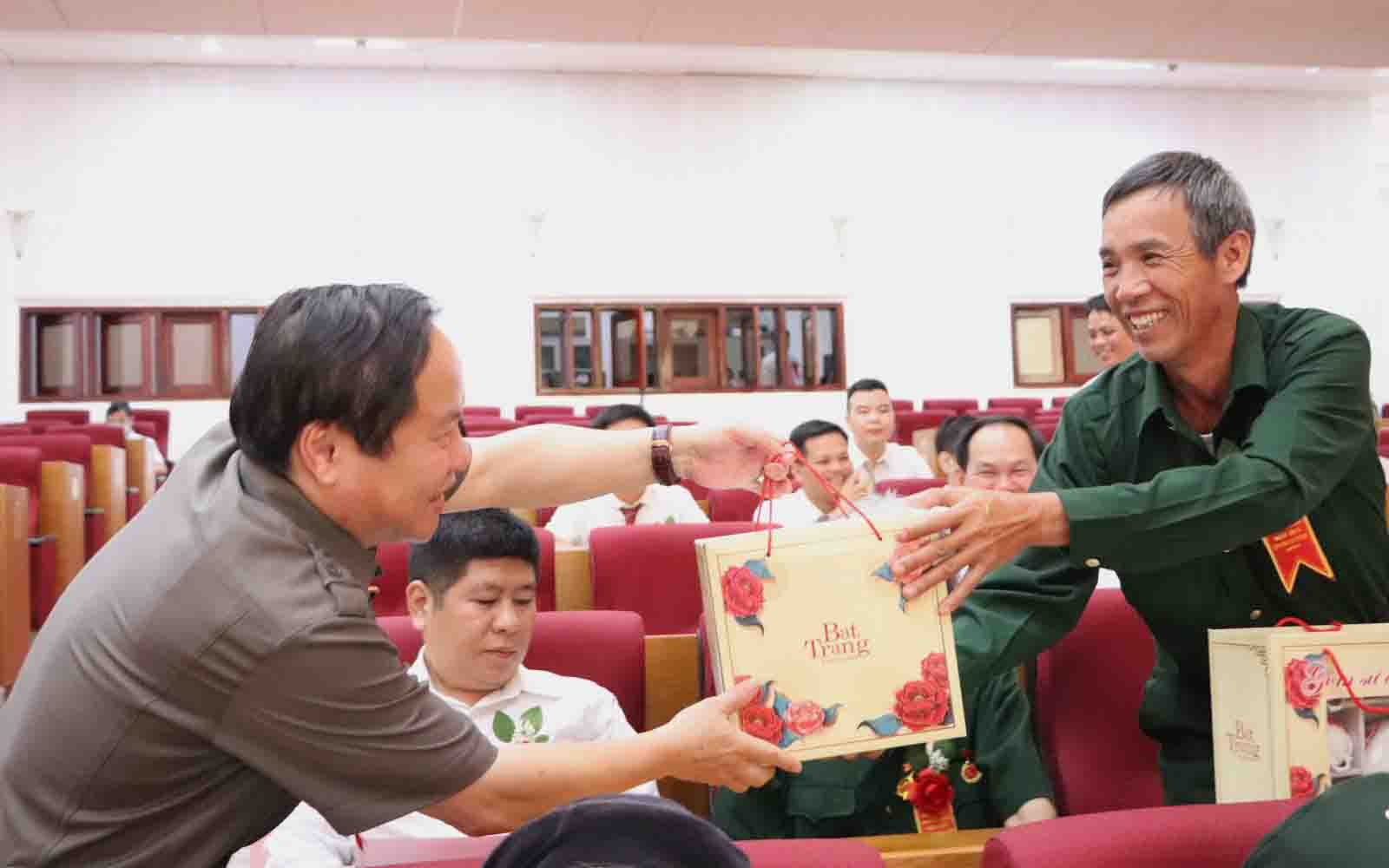Lai Châu: Quan tâm đến người có công, thân nhân người có công