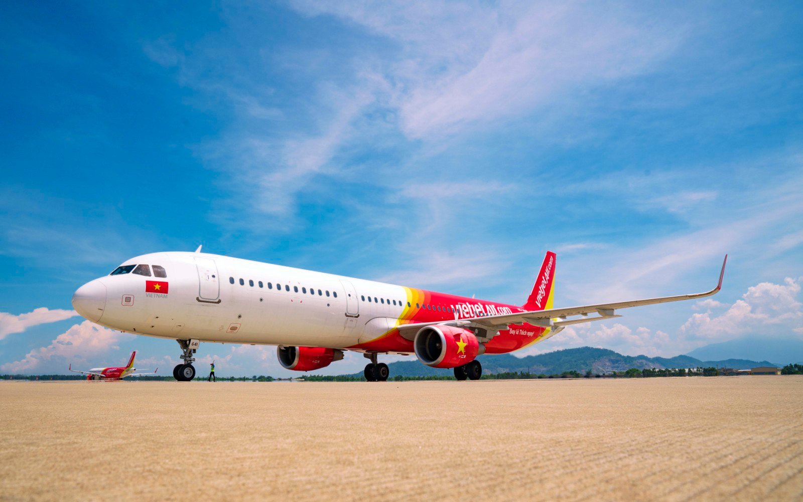 Vietjet bất ngờ tung ưu đãi giá vé máy bay 7.700 đồng