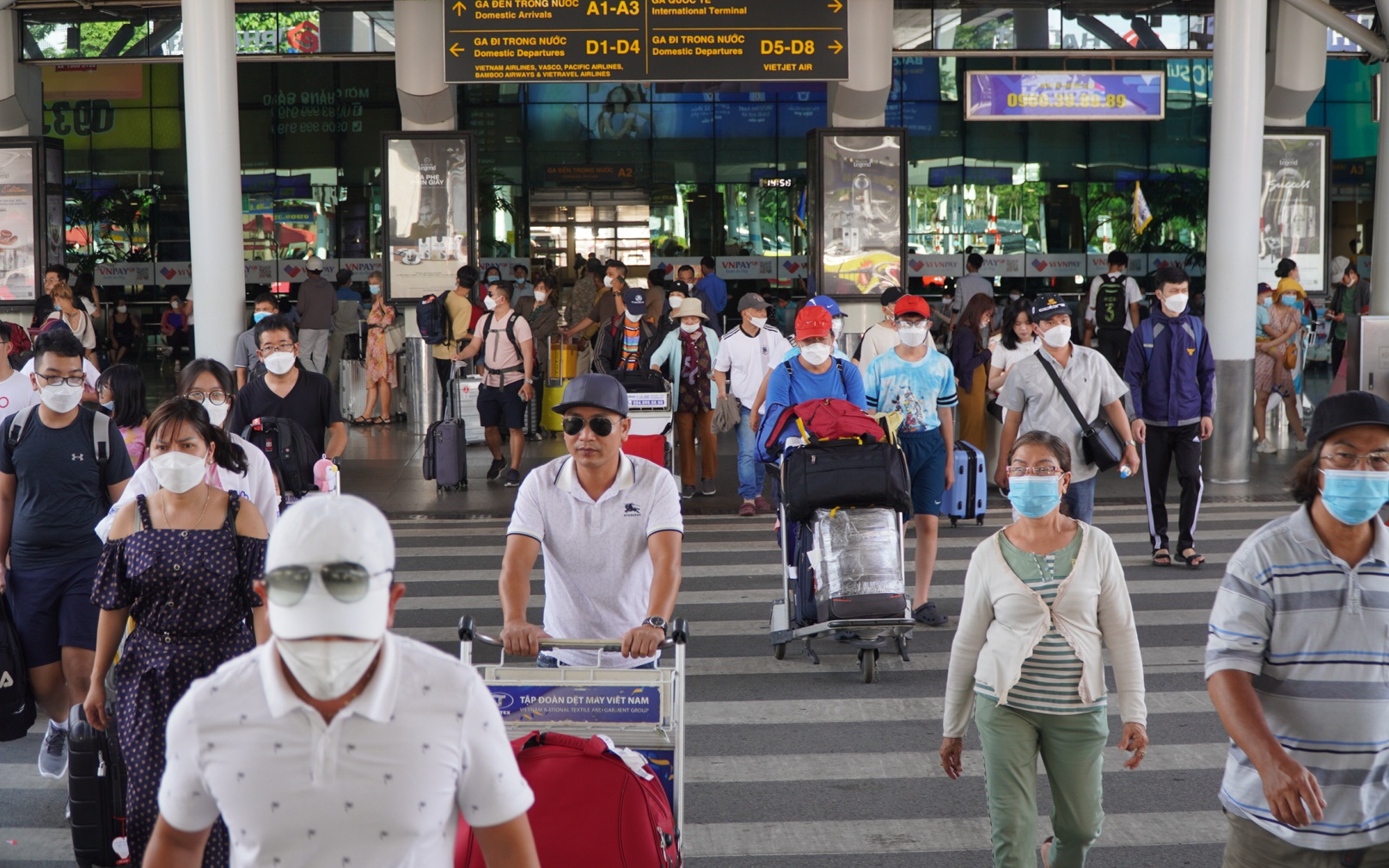 Cấp bách xây dựng nhà ga T3, giảm tải cho sân bay Tân Sơn Nhất