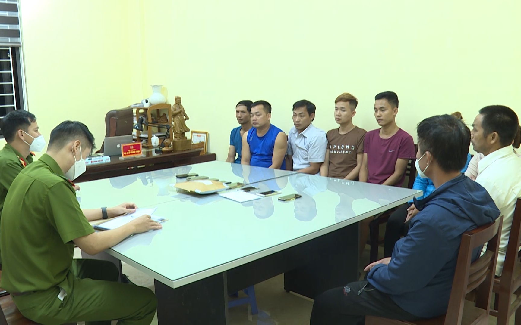 Sơn La: Bắt giữ 9 đối tượng về hành vi đánh bạc