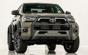 Toyota Hilux Rogue 2023 "trình làng", có giá từ 47.700 USD