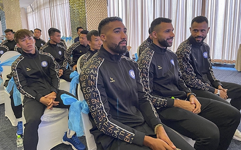 Trước thềm V.League 2023, Khánh Hòa nhận "gói" 35 tỷ đồng