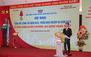 Tổng công ty Đầu tư phát triển nhà và đô thị (HUD) đón nhận Huân chương Lao động hạng Nhất