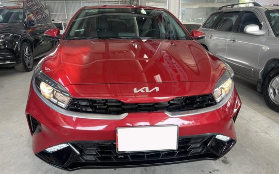 Sau 2 năm lăn bánh, Kia K3 cũ bán giá hấp dẫn