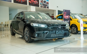 Giá xe Honda Civic tháng 10/2023: Giảm không "phanh" đấu Mazda 3