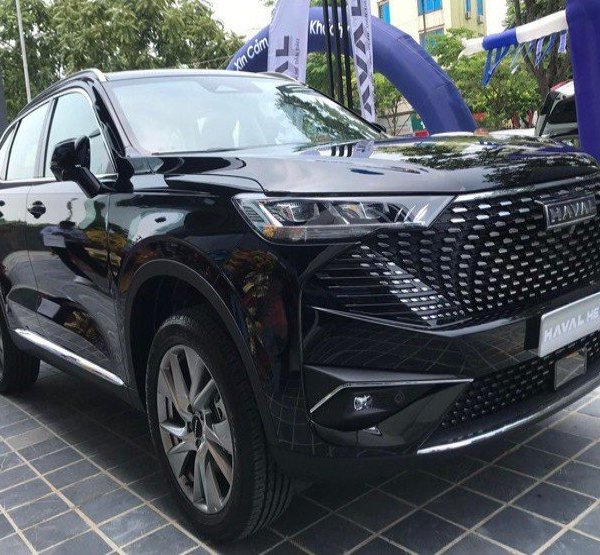 Đây là mẫu SUV nổi bật với nội thất siêu rộng, động cơ ăn xăng cực ít