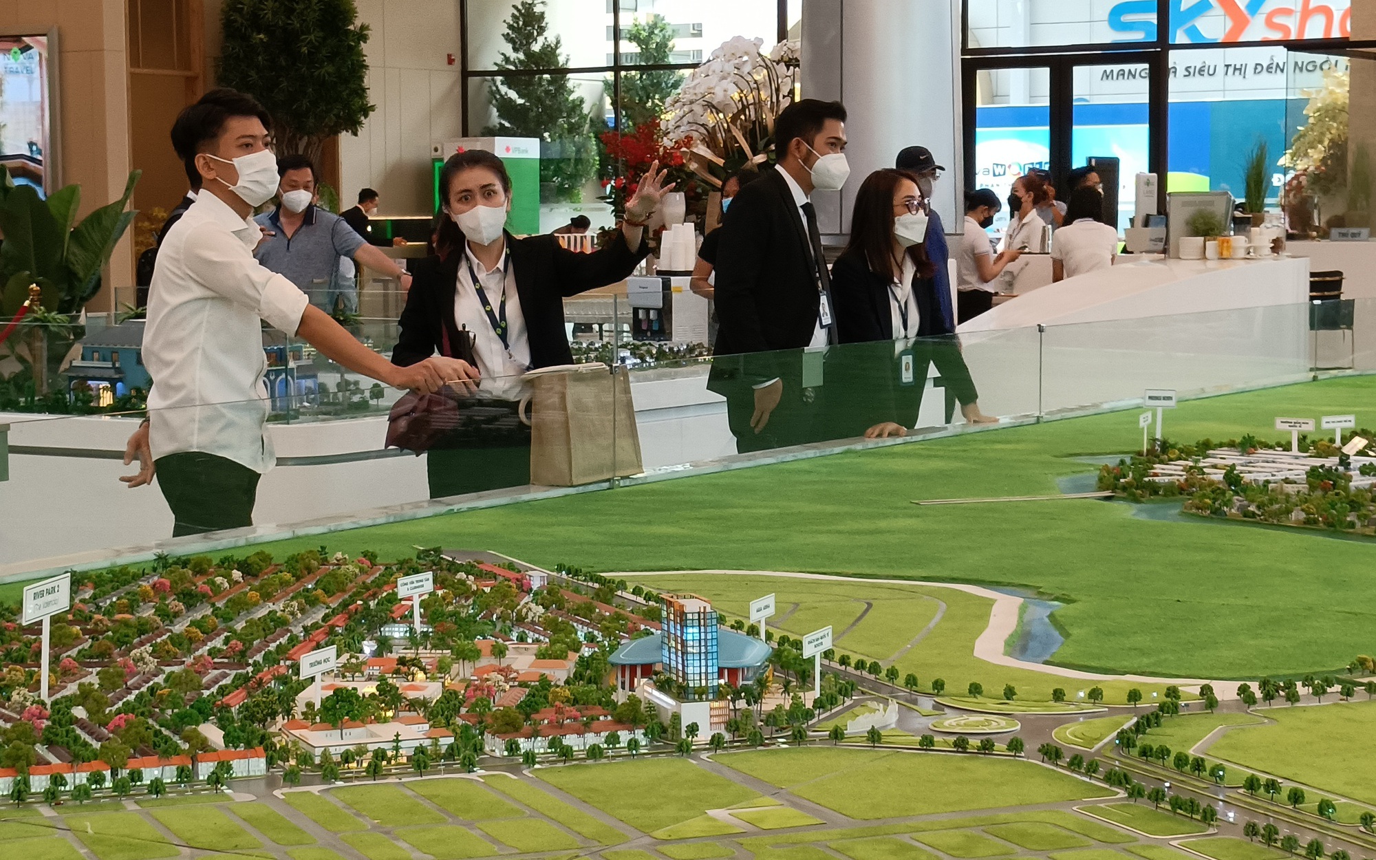 Kiến nghị bổ sung con dâu, con rể vào “người có liên quan” trong Dự thảo Luật các tổ chức tín dụng 