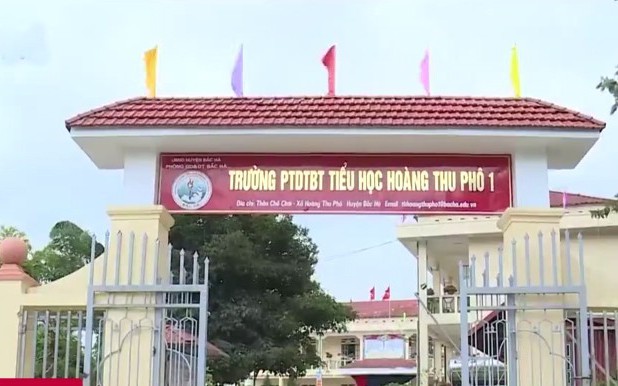 Vụ "11 học sinh ăn 2 gói mì tôm chan cơm": Tạm đình chỉ Hiệu trưởng Trường Hoàng Thu Phố 1, Lào Cai