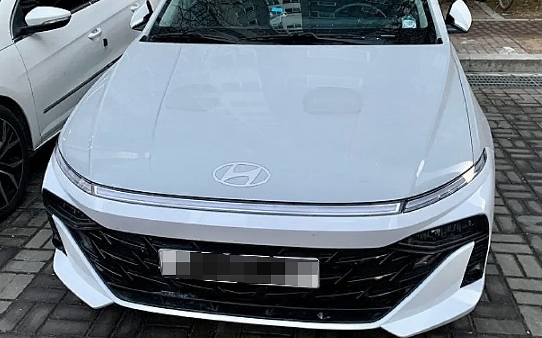 Lần đầu diện kiến Hyundai Accent 2023 ngoài đời thực, đẹp khó chê đua tranh Toyota Vios, Honda City