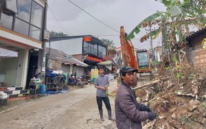 Sa Pa: Người dân Tả Van hiến đất làm đường giao thông nông thôn