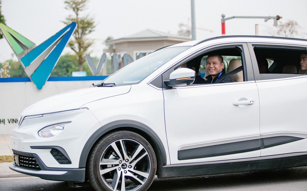 Điều kiện doanh thu tháng của tài xế khi gia nhập GSM Taxi VinFast