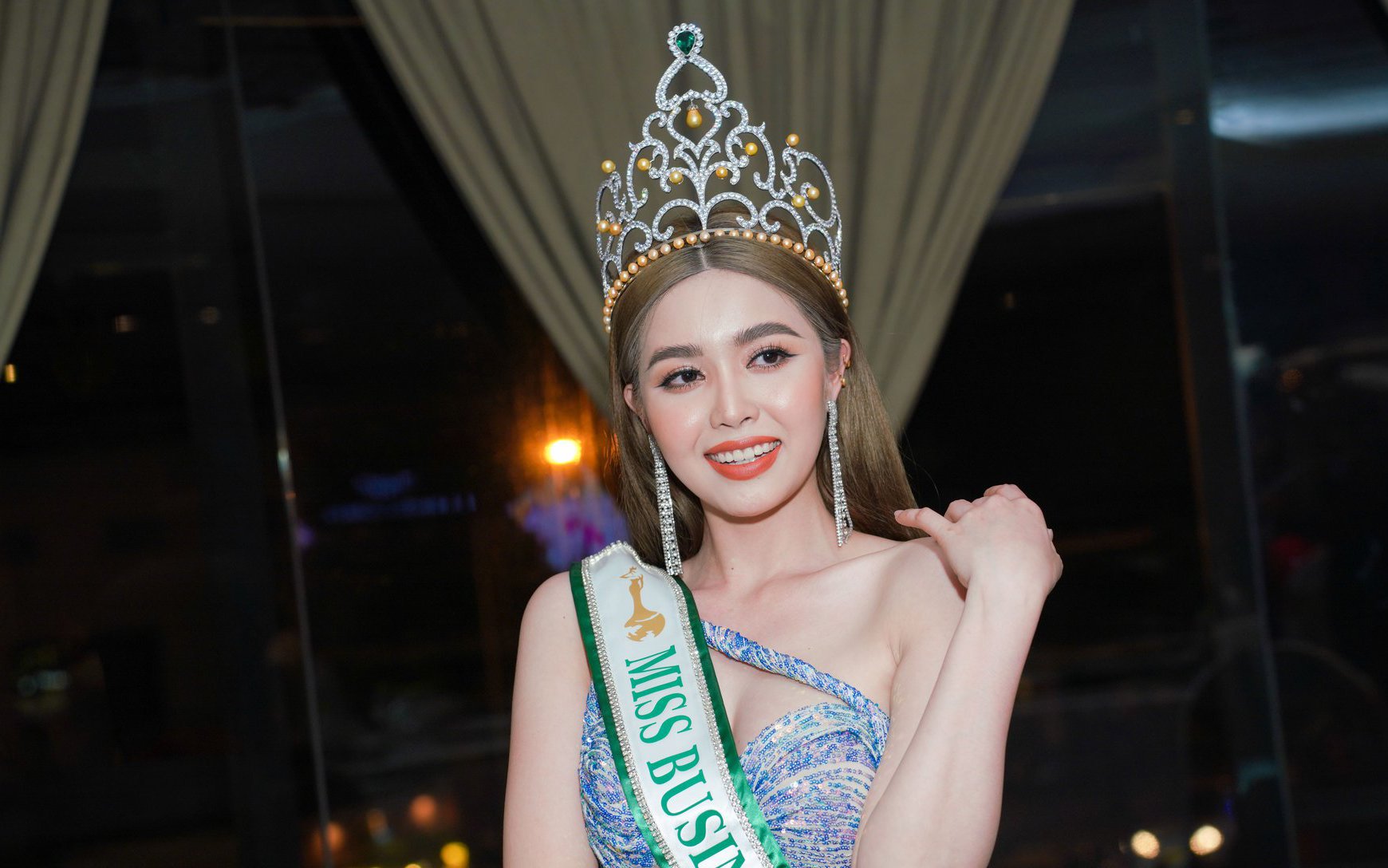 Tân Hoa hậu Nguyễn Thị Thảo: &quot;Trở thành Hoa hậu là gánh cả sứ mệnh cao cả với cộng đồng&quot;