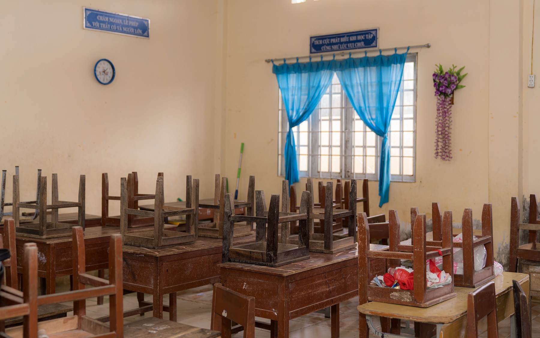 Cải tạo phòng học, sân chơi cho học sinh vùng sâu, vùng xa