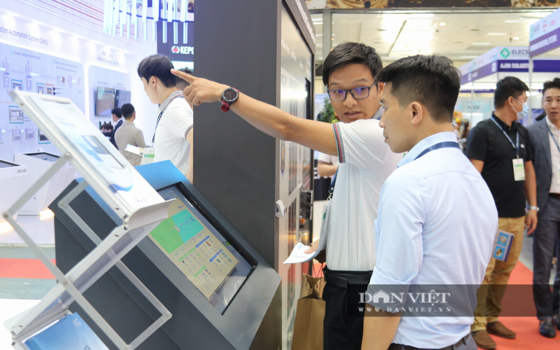 Nhiều sản phẩm công nghệ mới cho ngành điện và năng lượng tại ELECS năm 2023