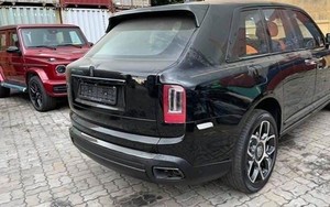 Cục Hải quan Hải Phòng tìm chủ nhân siêu xe Rolls-Royce Cullinan 40 tỷ đồng "bỏ quên" tại Cảng 