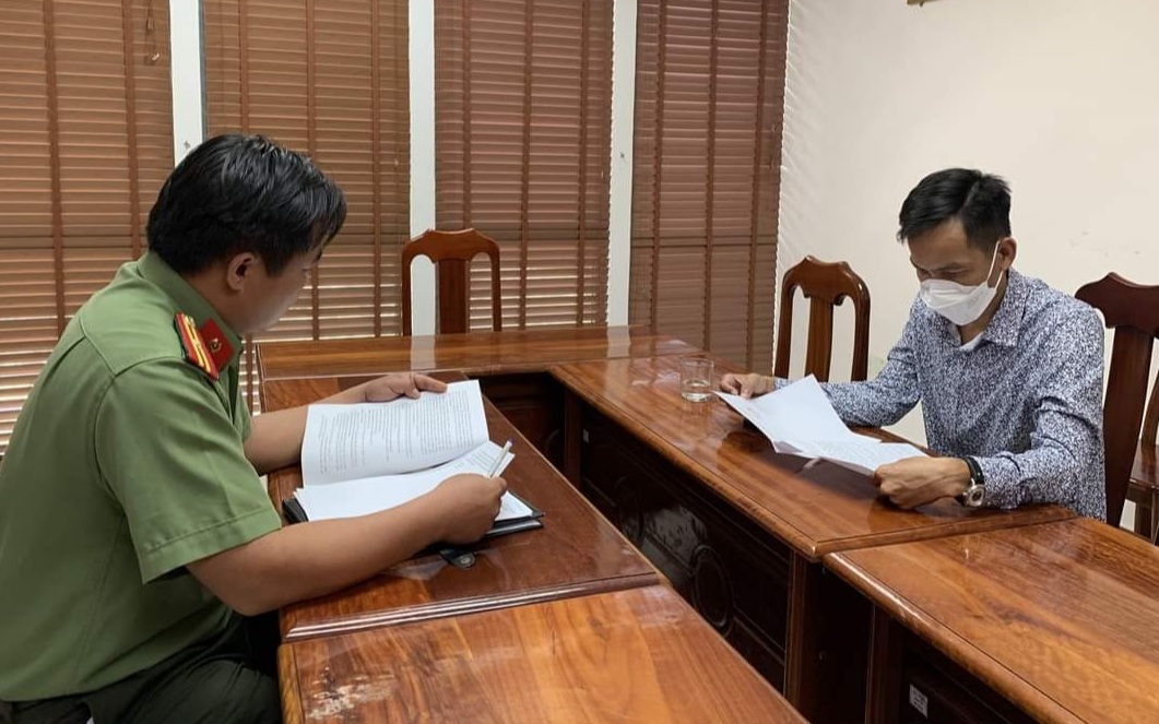 Công an Quảng Nam xử phạt đối tượng cung cấp thông tin giả mạo, thông tin sai sự thật, xuyên tạc, vu khống