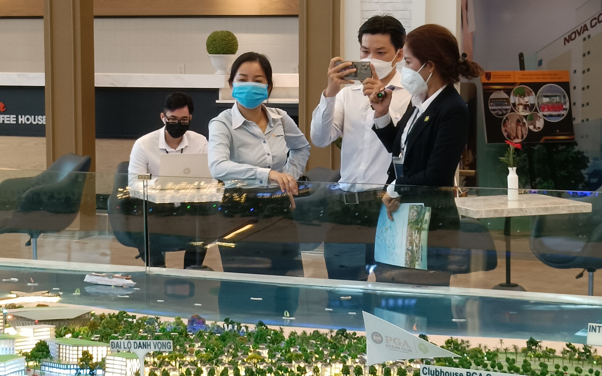 "Không có bữa ăn nào miễn phí" với người mua, thuê mua nhà trên giấy