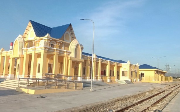 Đường sắt đưa vào vận hành 4 nhà ga với kiến trúc đặc biệt