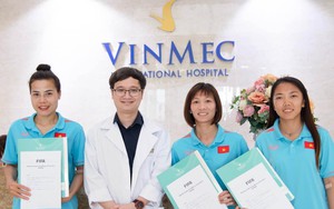 Y học thể thao Vinmec đánh dấu sự trở lại sân cỏ của Thái Thị Thảo và Chương Thị Kiều