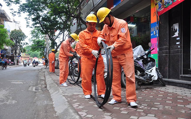 Dự thảo sửa đổi giá điện: Xuống còn 5 bậc, cao nhất gần 3.500 đồng/kWh