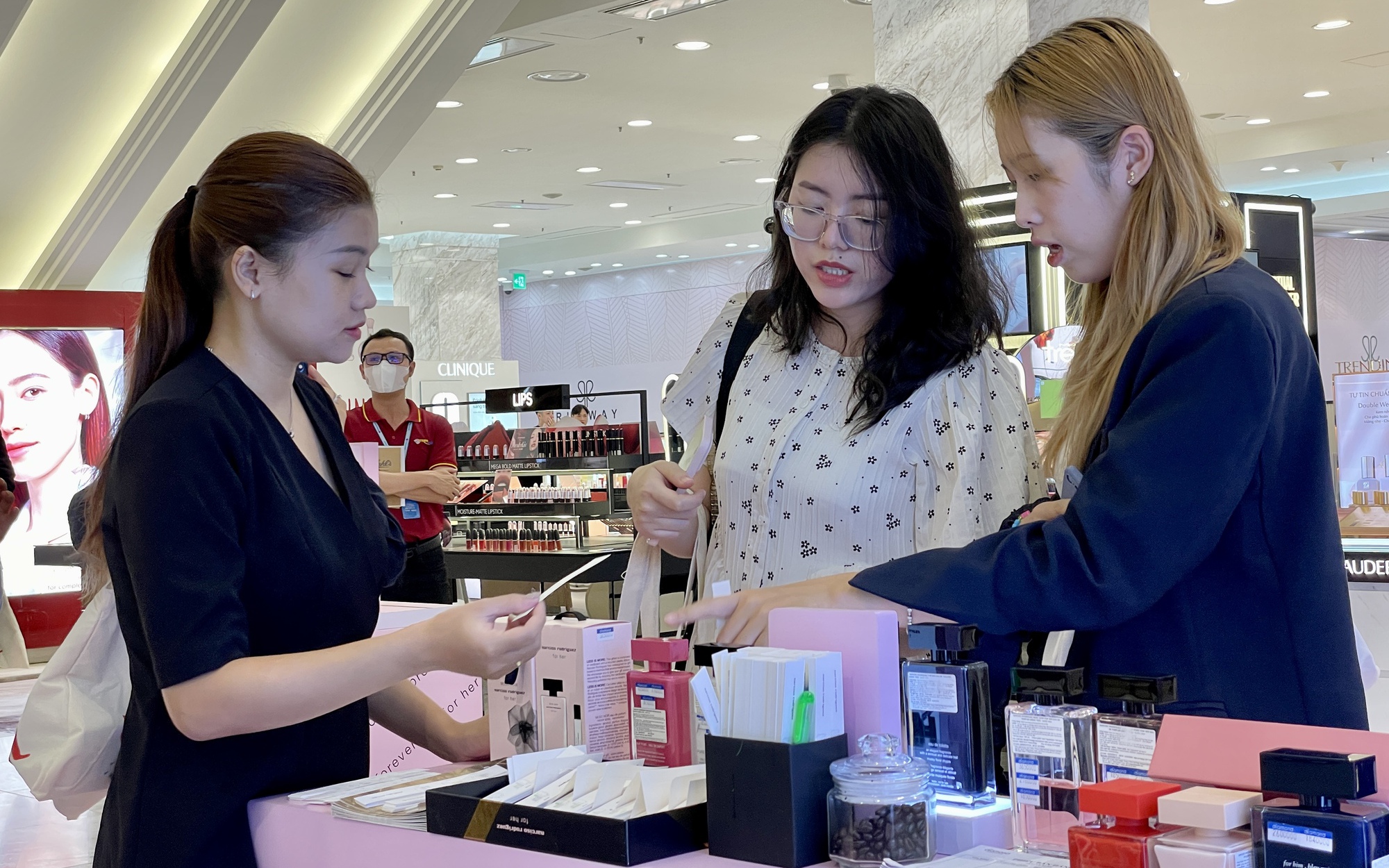 TP.HCM lần đầu tiên  tổ chức chương trình khuyến mãi hàng hiệu 