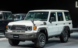 Toyota Land Cruiser 70 Series 2024 được tân trang sau 40 năm