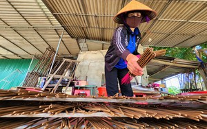 Làng nghề làm hương thẻ nổi tiếng Nghệ An hối hả vào vụ Tết, dân chỉ mong ngày nào cũng nắng