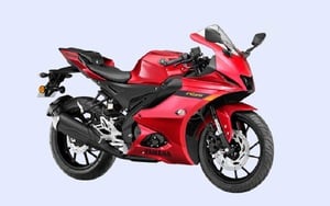 Yamaha R15 2024 có thêm màu sắc mới, giá khoảng 53 triệu đồng