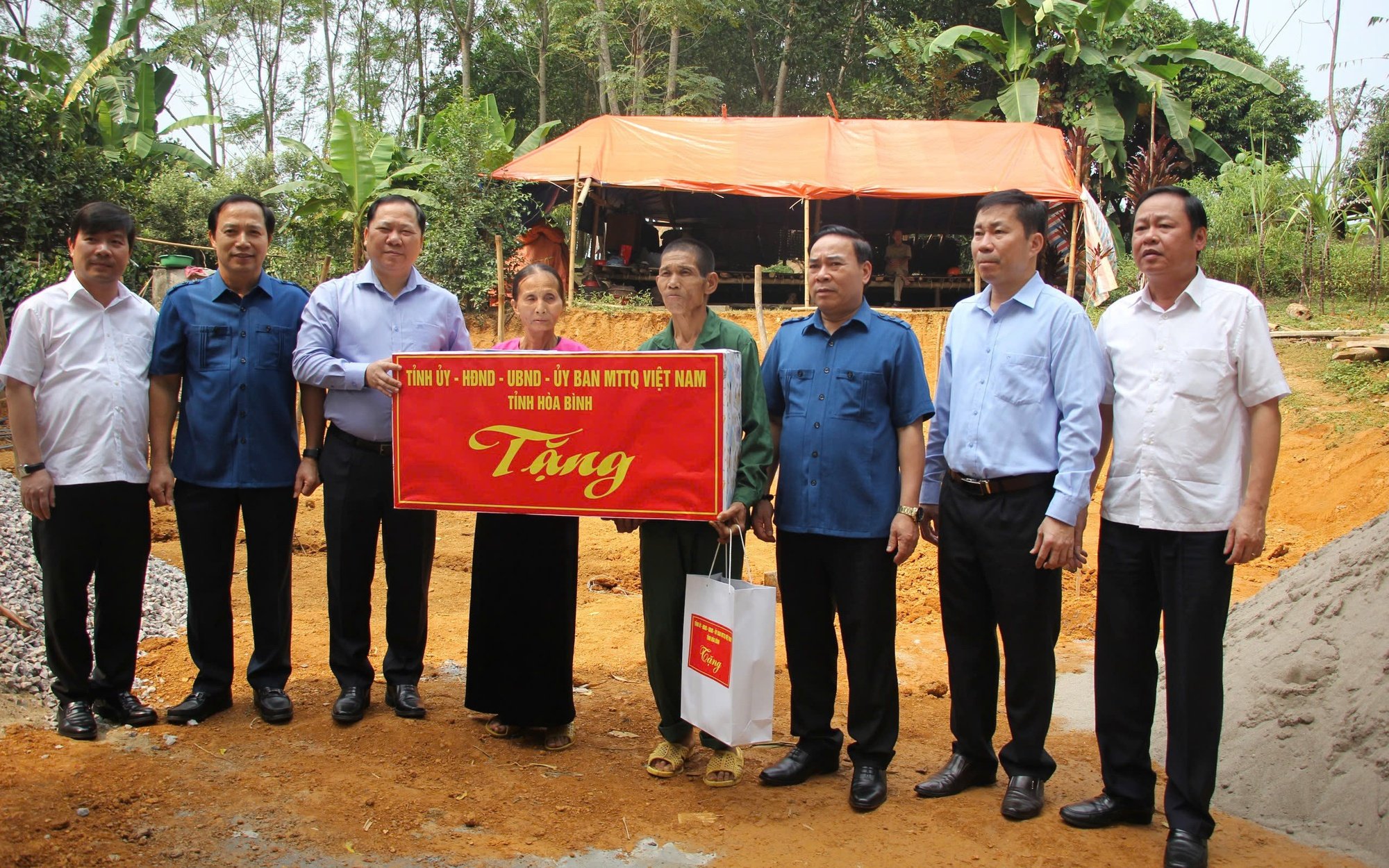 Đẩy nhanh tiến độ xây dựng Nhà máy bảng mạch in điện tử ở Hòa Bình - Ảnh 3.